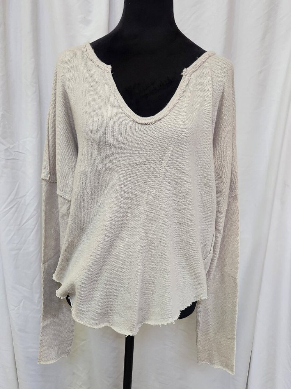 We the free, soft boho sweater beige/off white, frayed, XL